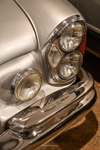 Mercedes Benz W111